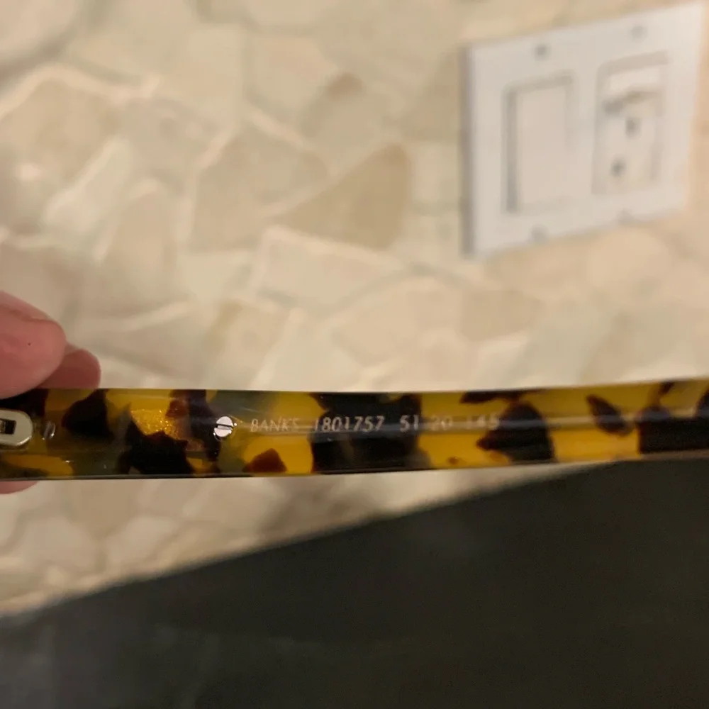 KAREN WALKER | Banks Tortoiseshell Sunglasses and Case - Picture 7 of 12